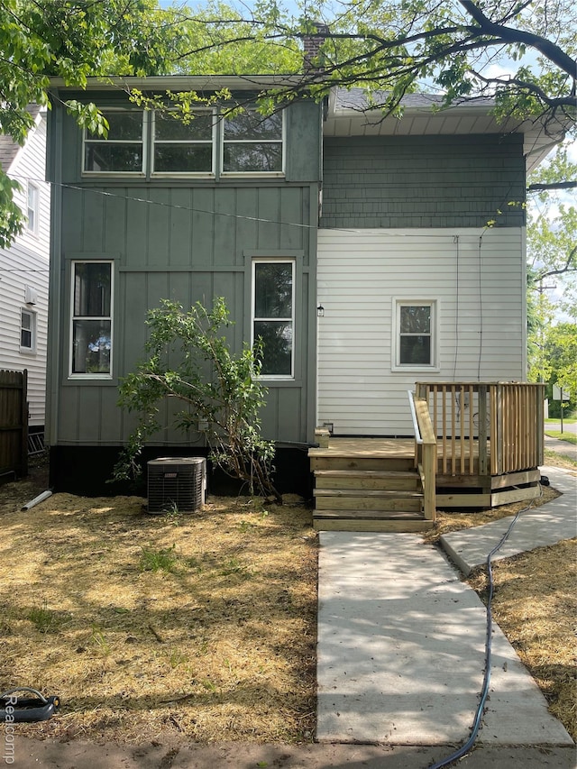 160 Emmons Blvd, Wyandotte, MI 48192 - back of property featuring a deck and board and batten siding