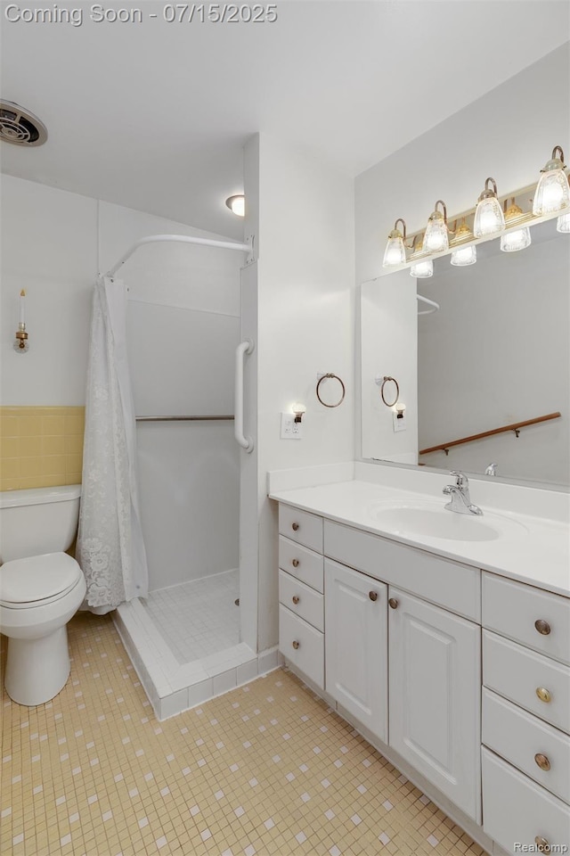 20225 Shady Lane Ave, Saint Clair Shores, MI 48080 - full bath with vanity and curtained shower