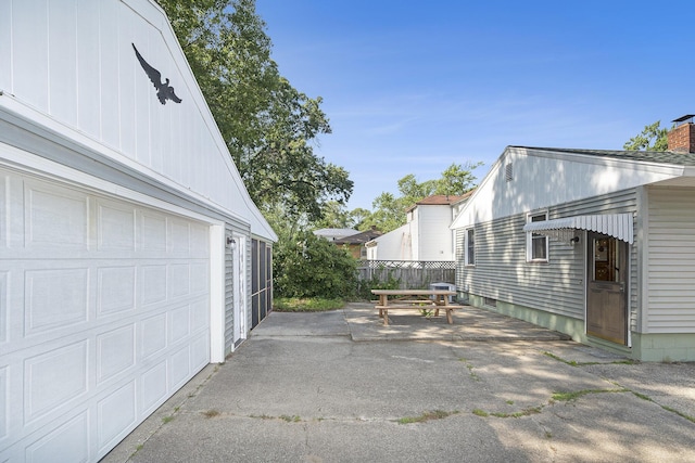 2329 Moon St, Muskegon, MI 49441 - view of garage