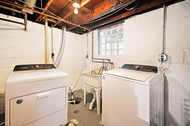 23926 Elmira St, Saint Clair Shores, MI 48082 - washroom featuring washer and clothes dryer