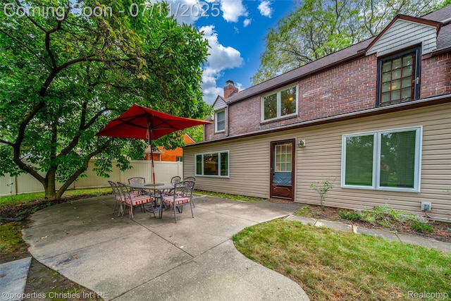 27461 Goldengate Dr W, Lathrup Village, MI 48076 - view of patio