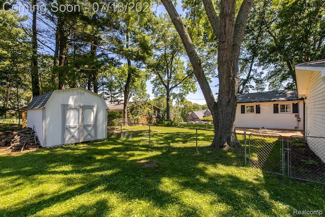 7709 Shelley Dr, Clarkston, MI 48348 - fenced backyard with a shed
