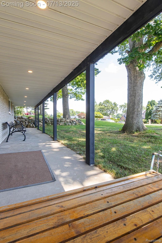 7709 Shelley Dr, Clarkston, MI 48348 - view of patio / terrace