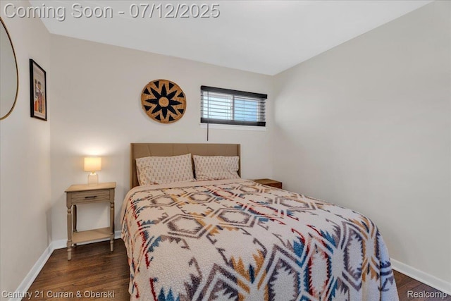 23139 Deziel St, Saint Clair Shores, MI 48082 - bedroom featuring wood finished floors and baseboards