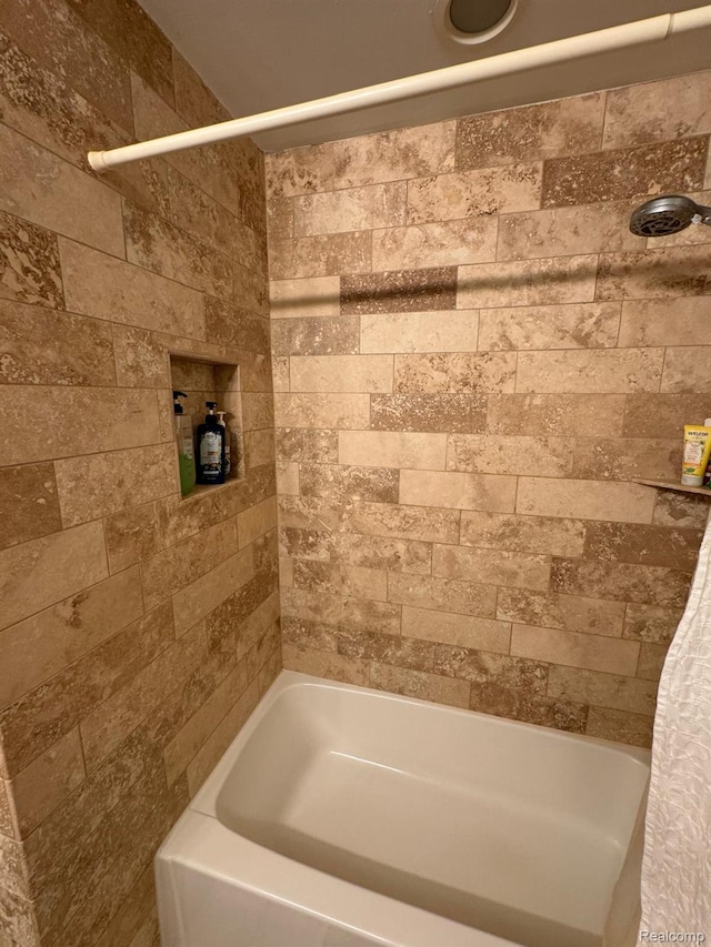 26158 Meadowview Dr, Farmington Hills, MI 48331 - photo 39