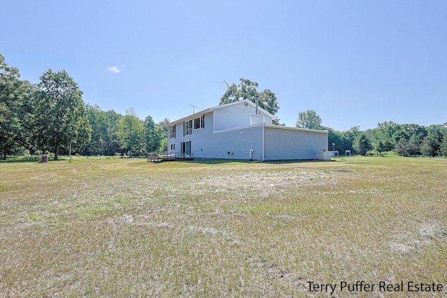 2860 Fenner Rd, Muskegon, MI 49445 - view of green lawn