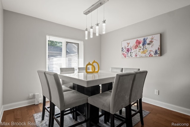 1125 Meadowglen Ct, Bloomfield Hills, MI 48304 - dining area featuring wood finished floors