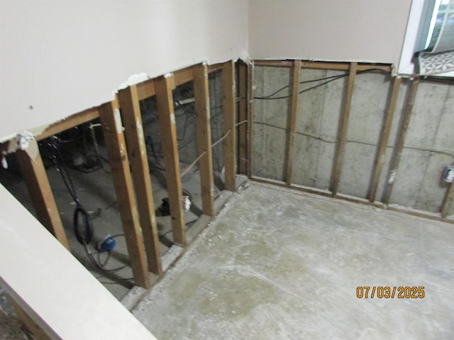802 Murphy Rd, Linden, MI 48451