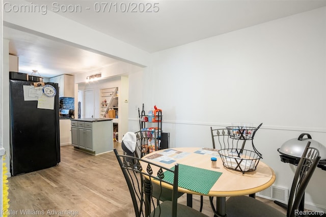 15326 Brookfield St, Livonia, MI 48154 - dining room with light wood-type flooring