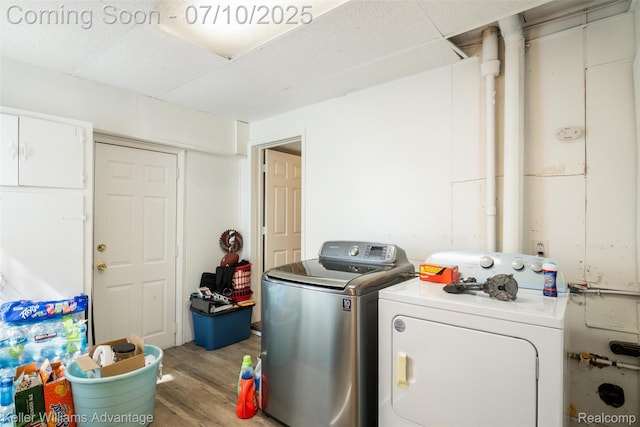 15326 Brookfield St, Livonia, MI 48154 - washroom with independent washer and dryer and light wood-style flooring