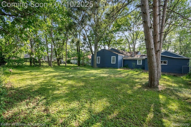 15326 Brookfield St, Livonia, MI 48154 - view of green lawn