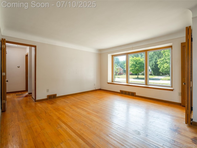 35622 Minton St, Livonia, MI 48150 - unfurnished room featuring light wood-type flooring and baseboards
