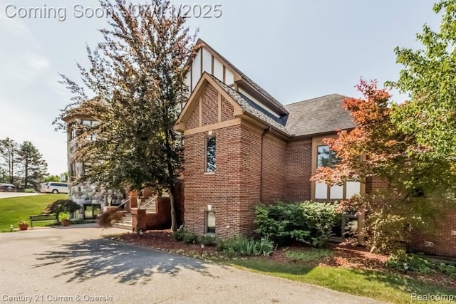 31085 Estate Woods Ct, Farmington Hills, MI 48331 - photo 73