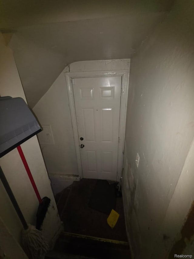 20460 Appoline St, Detroit, MI 48235 - view of entryway