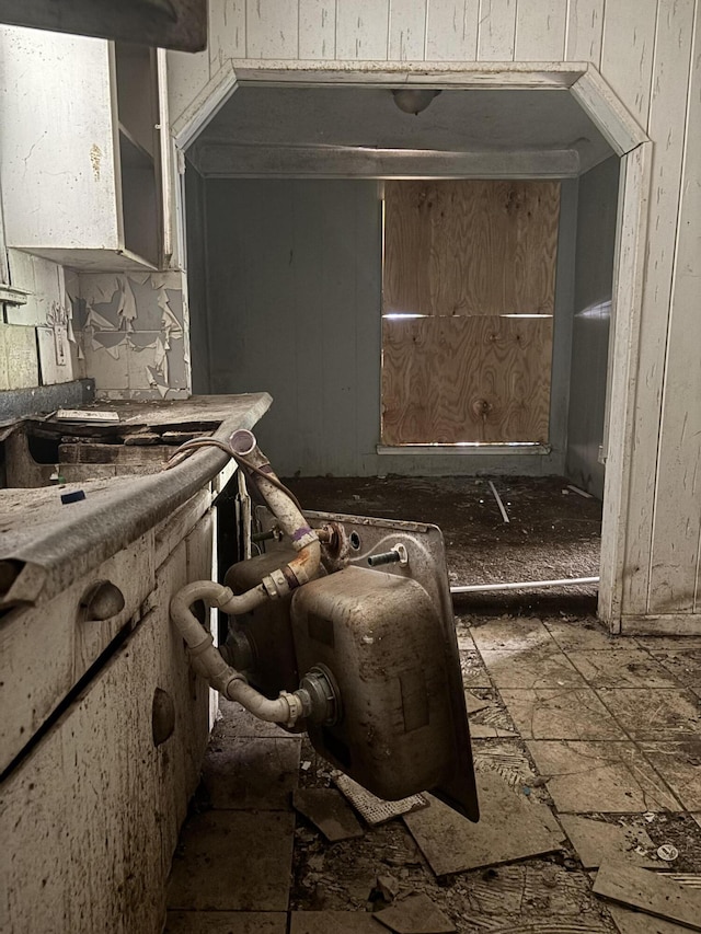 8255 Marlowe St, Detroit, MI 48228 - view of misc room