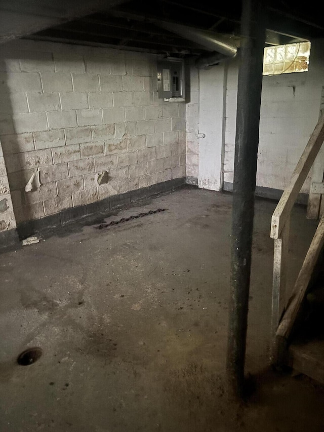 8255 Marlowe St, Detroit, MI 48228 - unfinished basement featuring electric panel