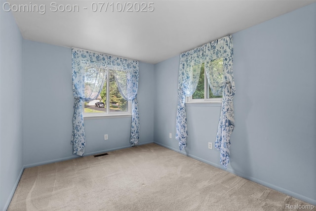 1560 Mercedes St, West Bloomfield, MI 48324 - empty room with carpet flooring and baseboards