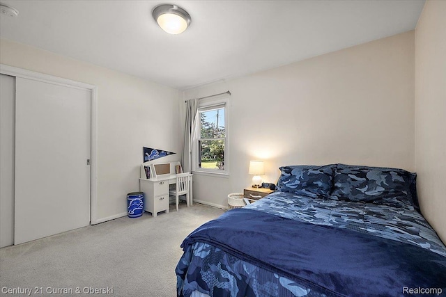 4151 Seminole Dr, Royal Oak, MI 48073 - carpeted bedroom featuring baseboards