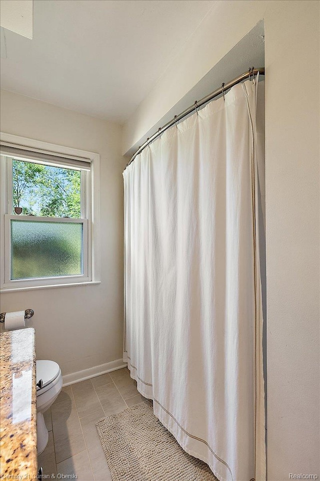 4151 Seminole Dr, Royal Oak, MI 48073 - bathroom featuring tile patterned flooring, a shower with curtain, and vanity