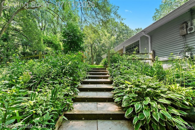 4217 Link Ave, Brighton, MI 48114 - view of stairway