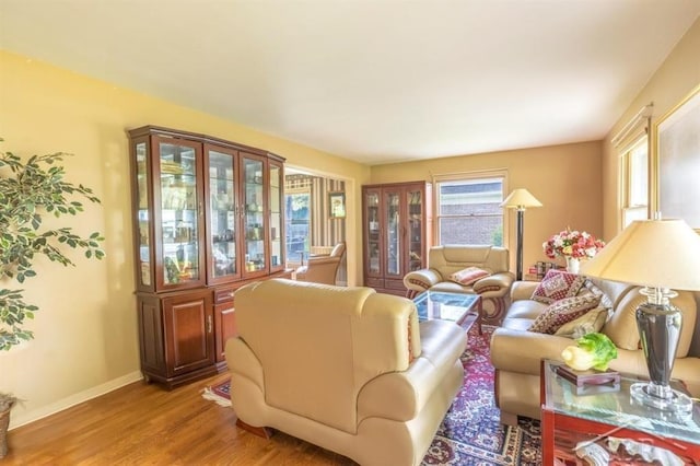 595 Stoneham Rd, Saginaw, MI 48638 - living area with wood finished floors and baseboards