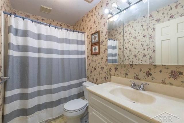595 Stoneham Rd, Saginaw, MI 48638 - bathroom with wallpapered walls, vanity, and curtained shower