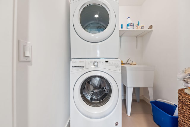 15337 Pardee Rd, Galien, MI 49113 - laundry room with estacked washer and dryer