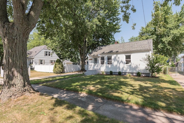 2931 Eastland Rd, Muskegon, MI 49441 - view of front of property featuring a chimney