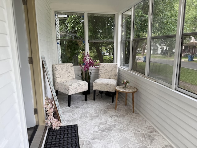 1008 Cooper Ave, Kalamazoo, MI 49048 - view of sunroom