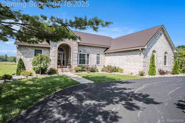 3446 W Coldwater Rd, Mount Morris, MI 48458 - photo 2