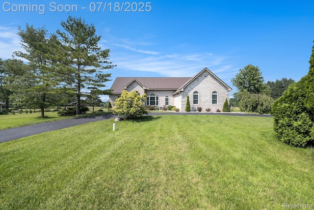 3446 W Coldwater Rd, Mount Morris, MI 48458 - photo 1