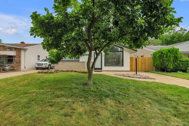 25288 Hopkins St, Dearborn Heights, MI 48125 - view of front of property