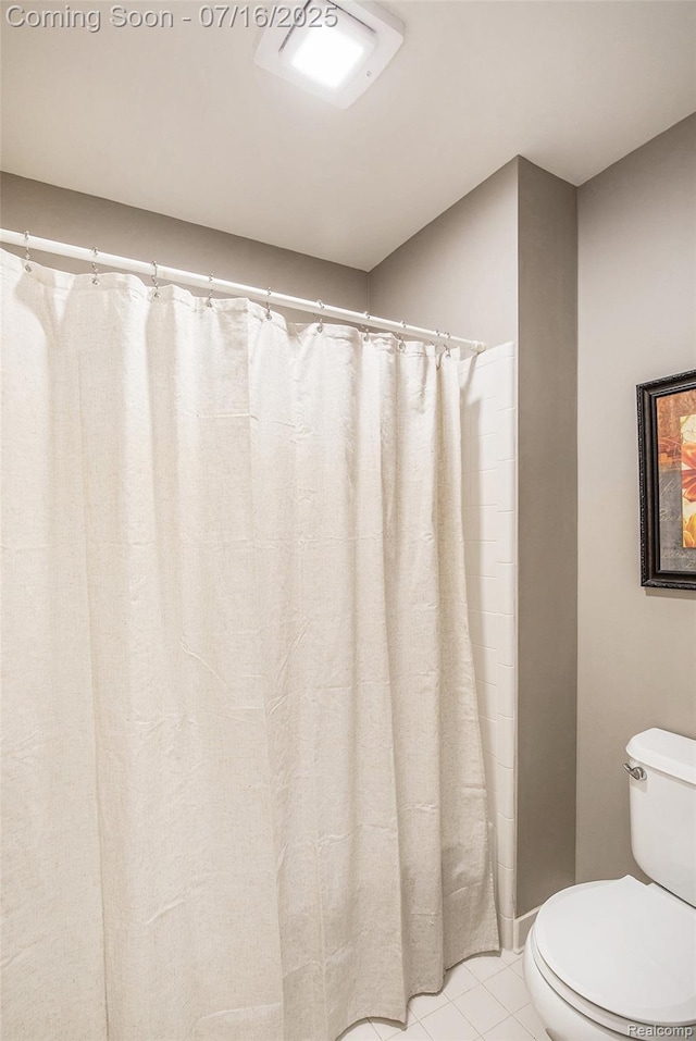 4190 Derry Ct, Oakland, MI 48306 - bathroom with tile patterned flooring and curtained shower