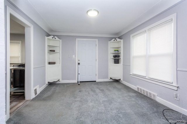 3602 Chatsworth St, Detroit, MI 48224 - entryway featuring carpet flooring and baseboards