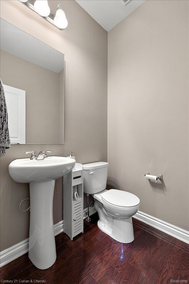 23431 S Crooked Tree Ct, South Lyon, MI 48178 - photo 19