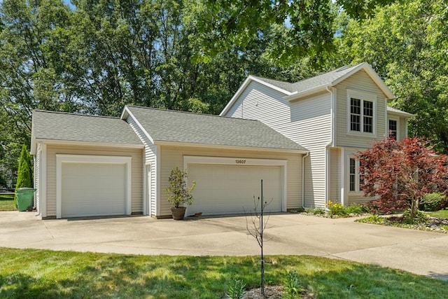 13607 Streamside Ct, Grand Haven, MI 49417 - photo 2