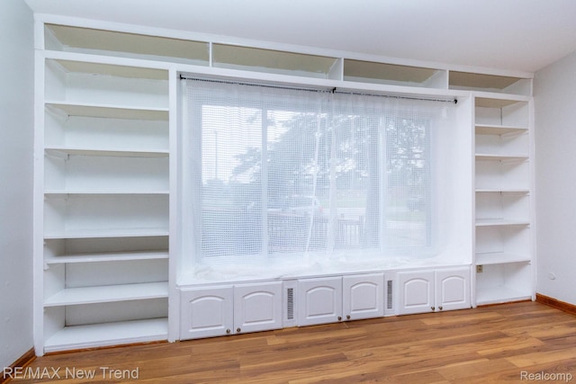30604 Ann Arbor Trl, Westland, MI 48185 - view of closet