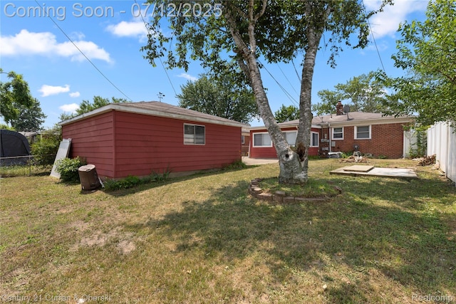 1681 Stieber St, Westland, MI 48186 - view of yard