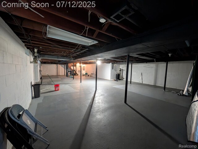 22048 Rougewood Dr, Southfield, MI 48033 - view of unfinished basement