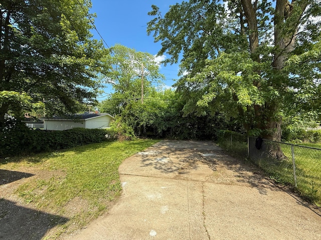 15786 Rutherford St, Detroit, MI 48227 - view of yard with driveway