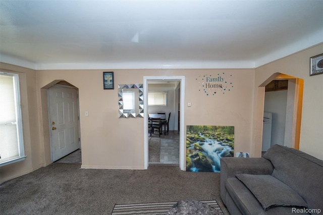 14599 Coyle St, Detroit, MI 48227 - carpeted living area with arched walkways