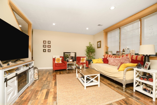 9095 Marsh Cir, Galesburg, MI 49053 - living room with wood-type flooring and recessed lighting