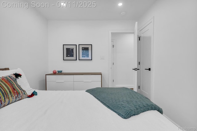4607 Robinwood Ave, Royal Oak, MI 48073 - bedroom featuring recessed lighting