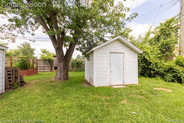 29046 S Wesley Ave, Flat Rock, MI 48134 - view of yard featuring a storage unit