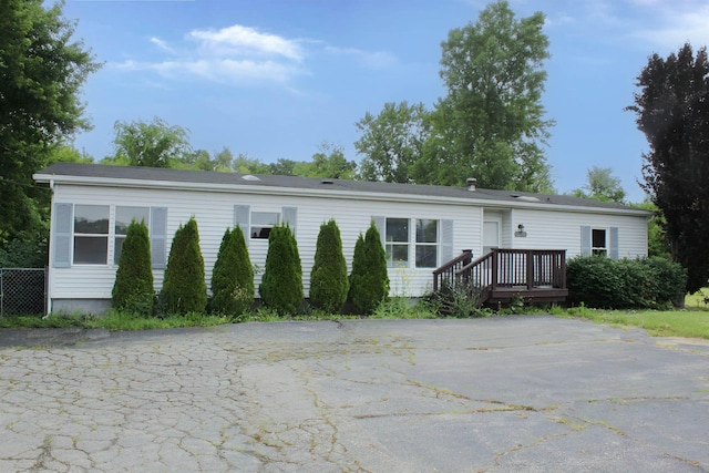 5249 Lapeer Rd, Burton, MI 48509 - view of front of property