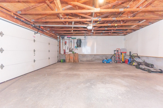4893 Club Pl, Ypsilanti, MI 48197 - view of garage