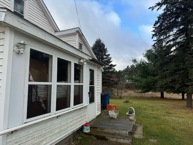 524 S Cherry St, Evart, MI 49631 - view of green lawn
