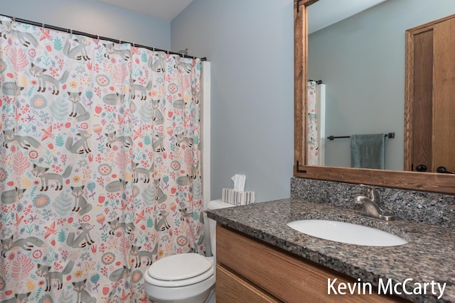 530 Pine Haven Dr, Comstock Park, MI 49321 - full bathroom featuring vanity and a shower with curtain