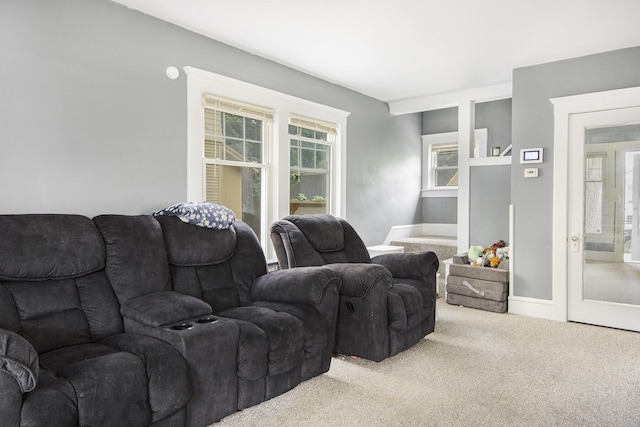 728 Fifth St, Jackson, MI 49203 - living area featuring carpet and baseboards