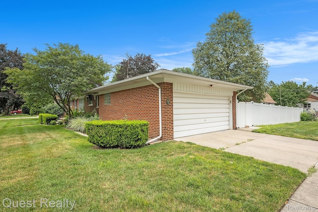 31618 Winchester Ave, Warren, MI 48092 - garage featuring concrete driveway